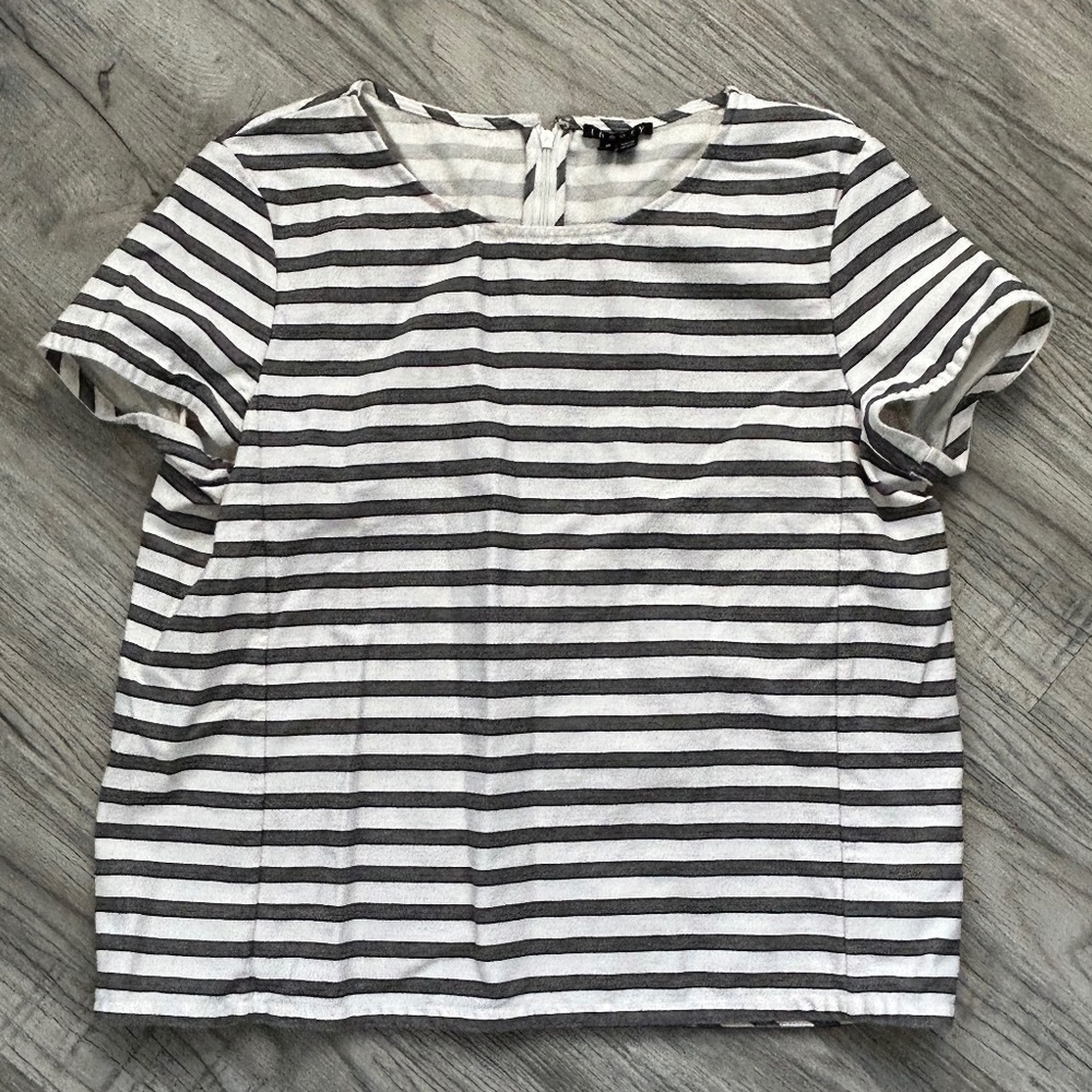 Theory‎ Striped Top with Zipper Closure Sz 12